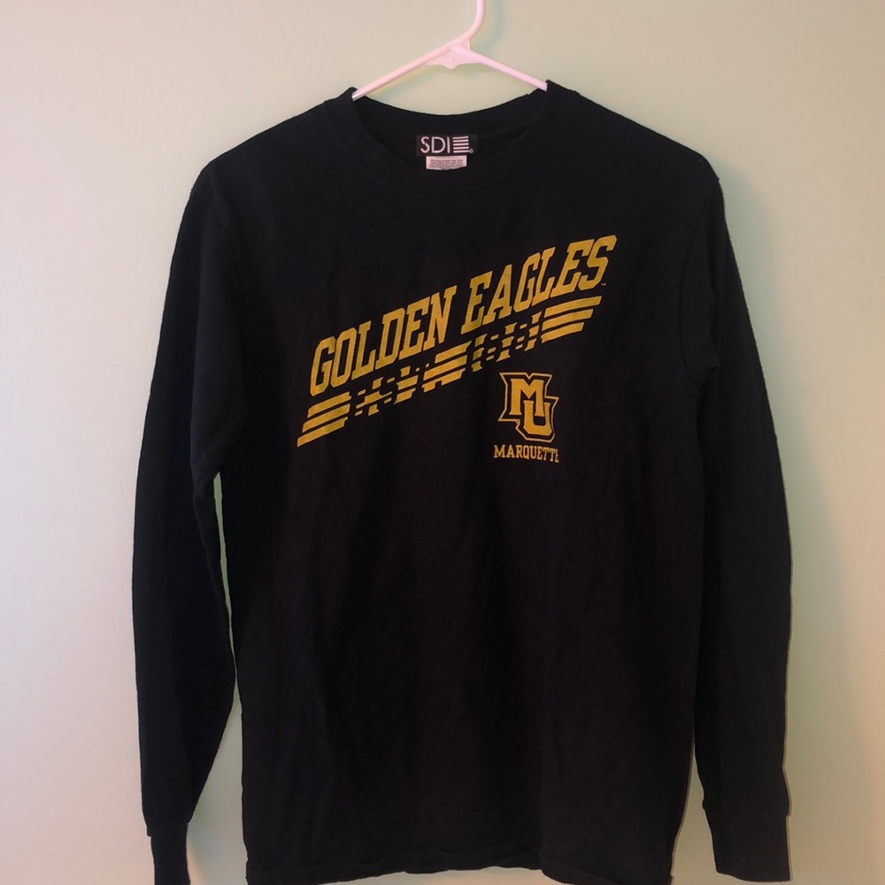 🥳Marquette Long Sleeve Tee